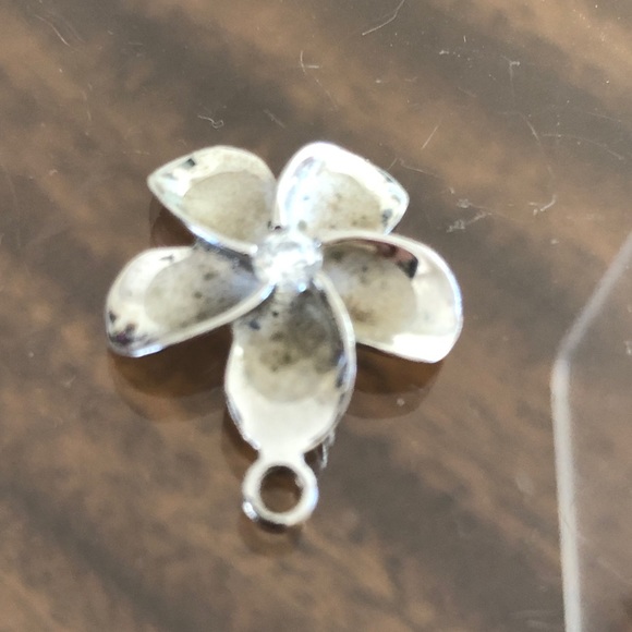 Sterling silver flower plumeria pendant charm with Diamond center - Picture 2 of 9